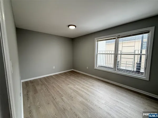 $2,300 | 34 Auburn Street, Unit 2, Paterson, NJ 07501