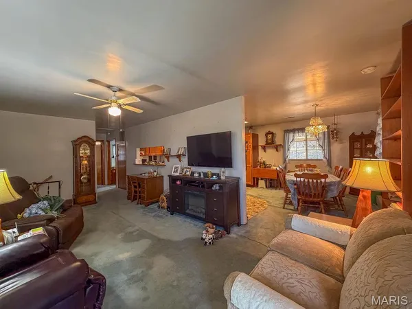 $600,000 | 353 County Road 2400, Salem, MO 65560