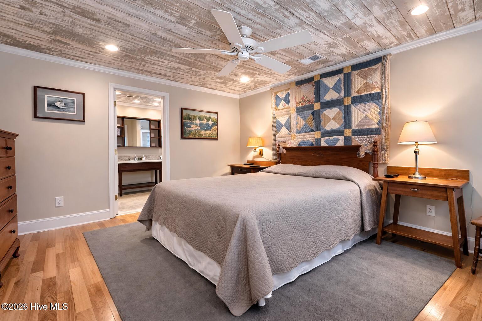 2908 Canal Cove Road Lake Waccamaw, NC 28450 - Photo 13 of 25 2908 Canal Cove - Master Bedroom