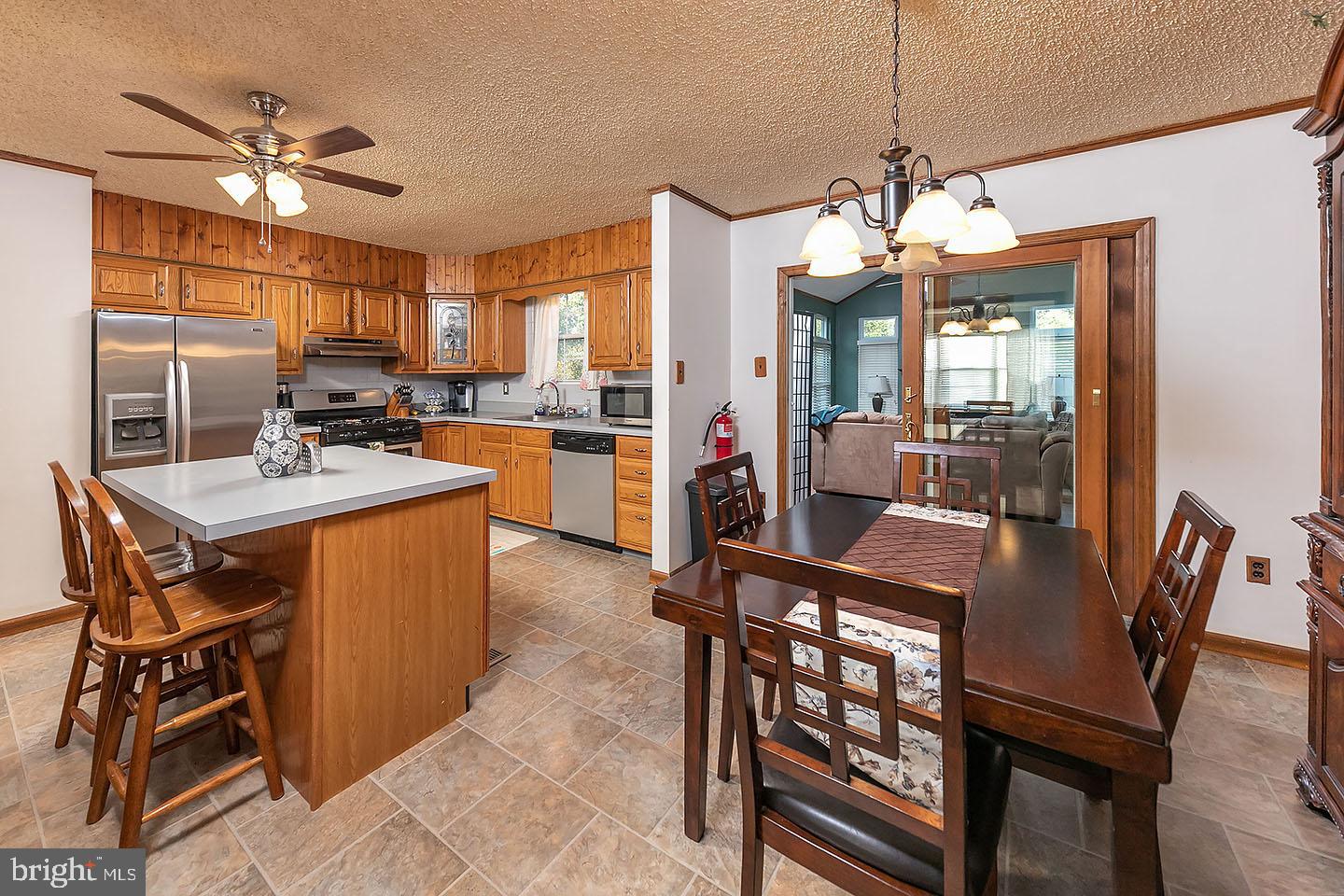 87 Winfield Road Sicklerville, NJ 08081 - Photo 8 of 26 Kitchen