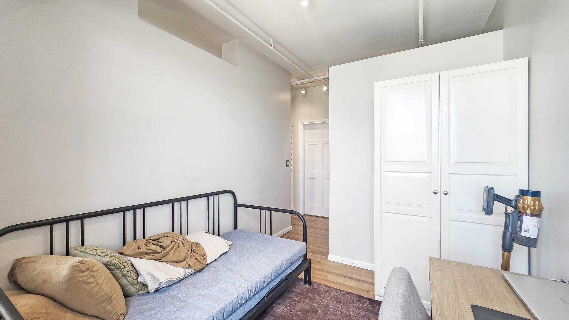 420 South Clinton Street, Unit 401 Chicago, IL 60607 - Photo 14 of 26