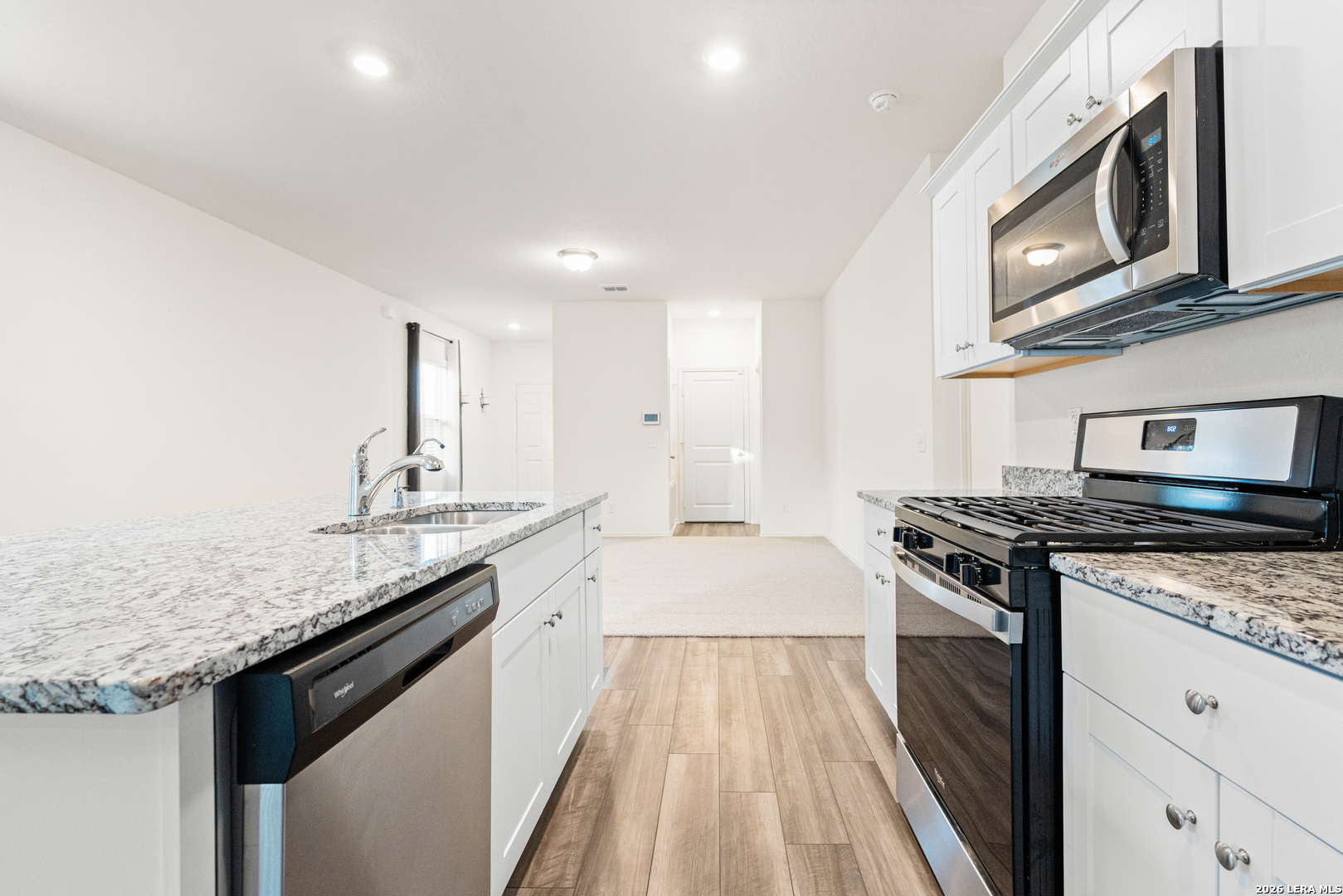 5234 Winding Streme St. Hedwig, TX 78152 - Photo 10 of 24