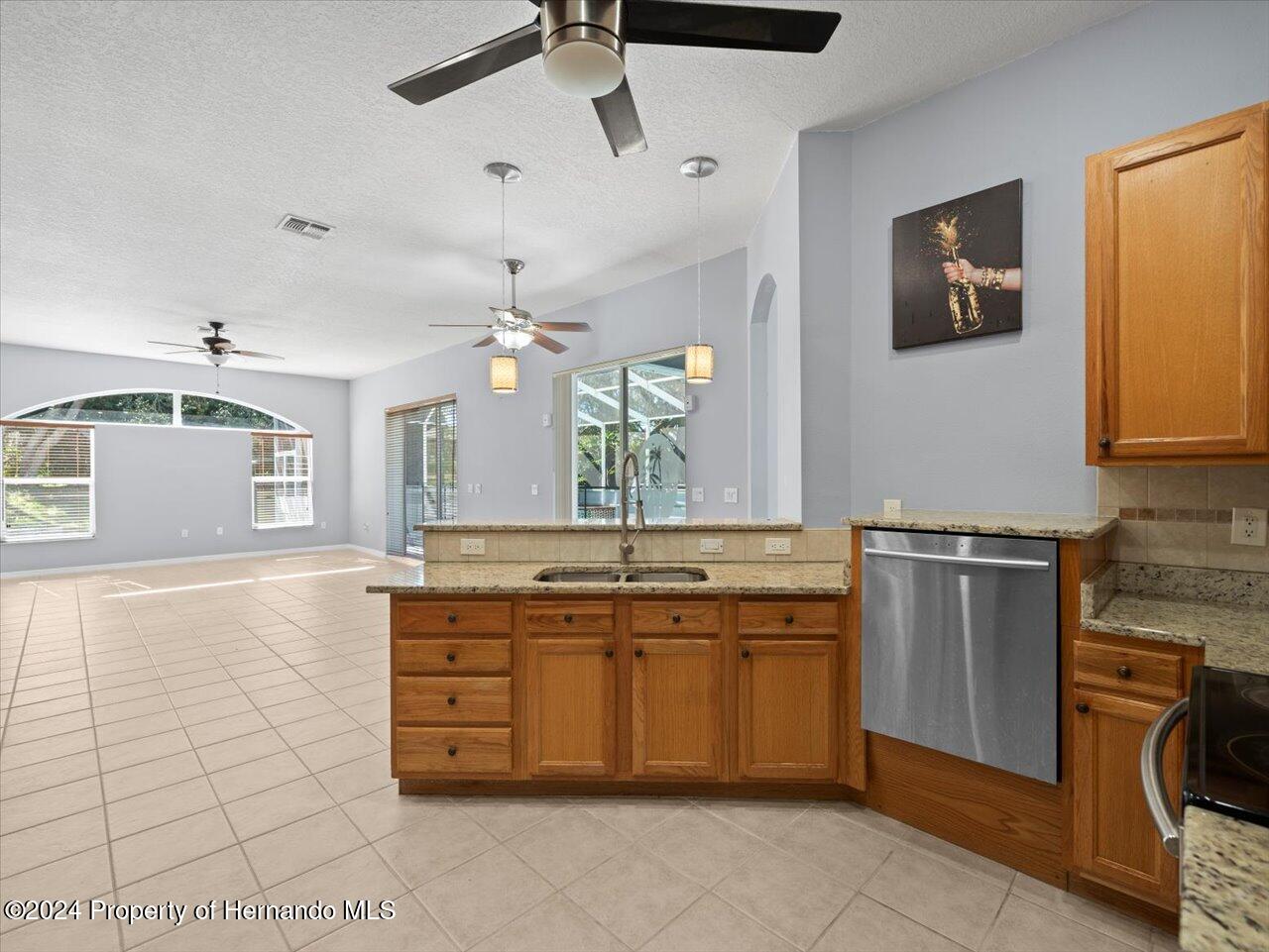 10307 Ridge Top Loop Spring Hill, FL 34613 - Photo 19 of 50 19-Kitchen