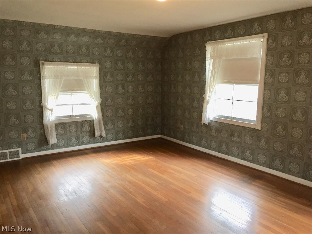 3606 Langton Road Cleveland, OH 44121 - Photo 9 of 13