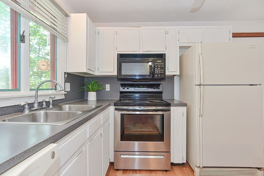 80 Wild Acres Road North Attleboro, MA 02760 - Photo 2 of 42