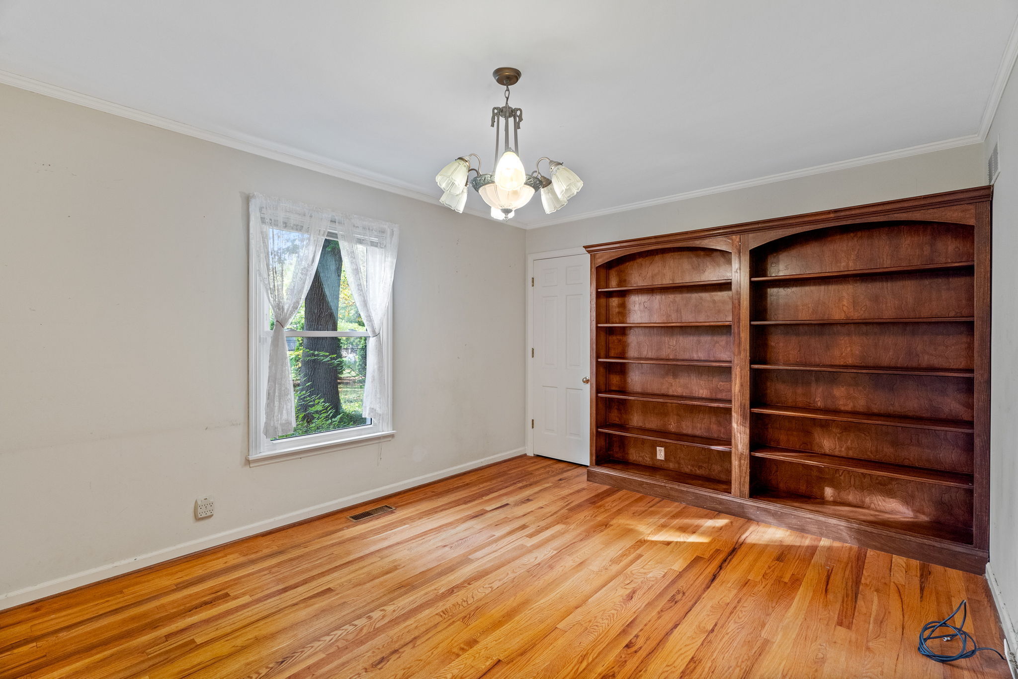 9040 Wickham Road Indianapolis, IN 46260 - Photo 12 of 47 Gallery Image 12