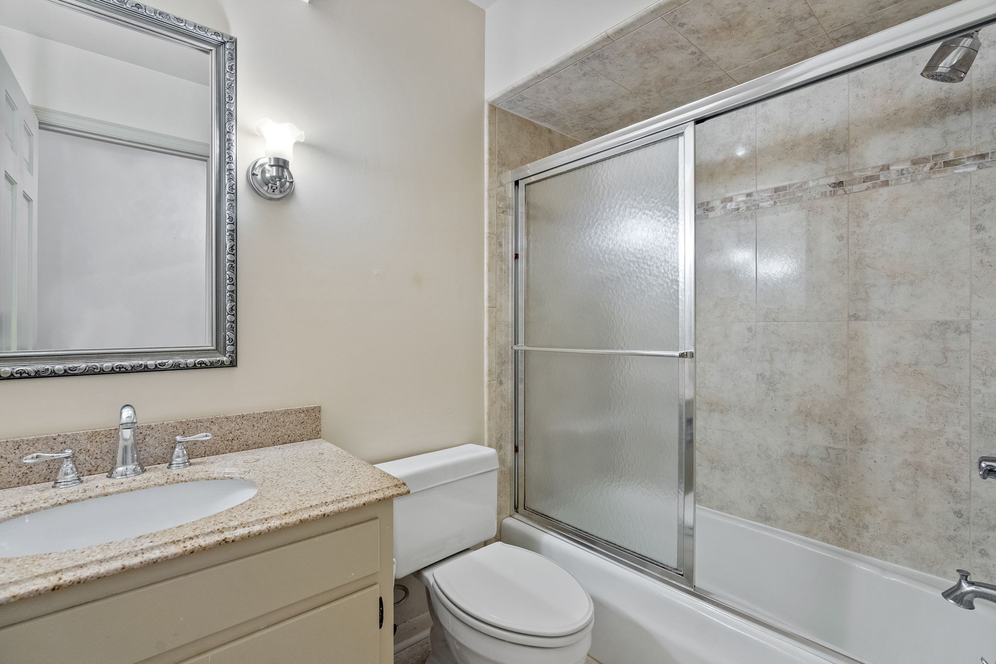 9040 Wickham Road Indianapolis, IN 46260 - Photo 14 of 47 Gallery Image 14
