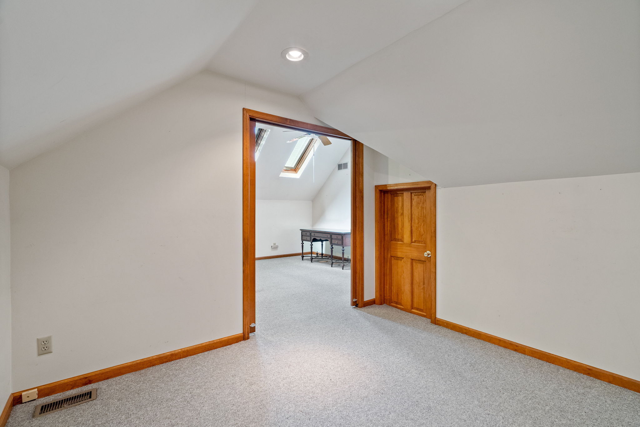 9040 Wickham Road Indianapolis, IN 46260 - Photo 33 of 47 Gallery Image 33