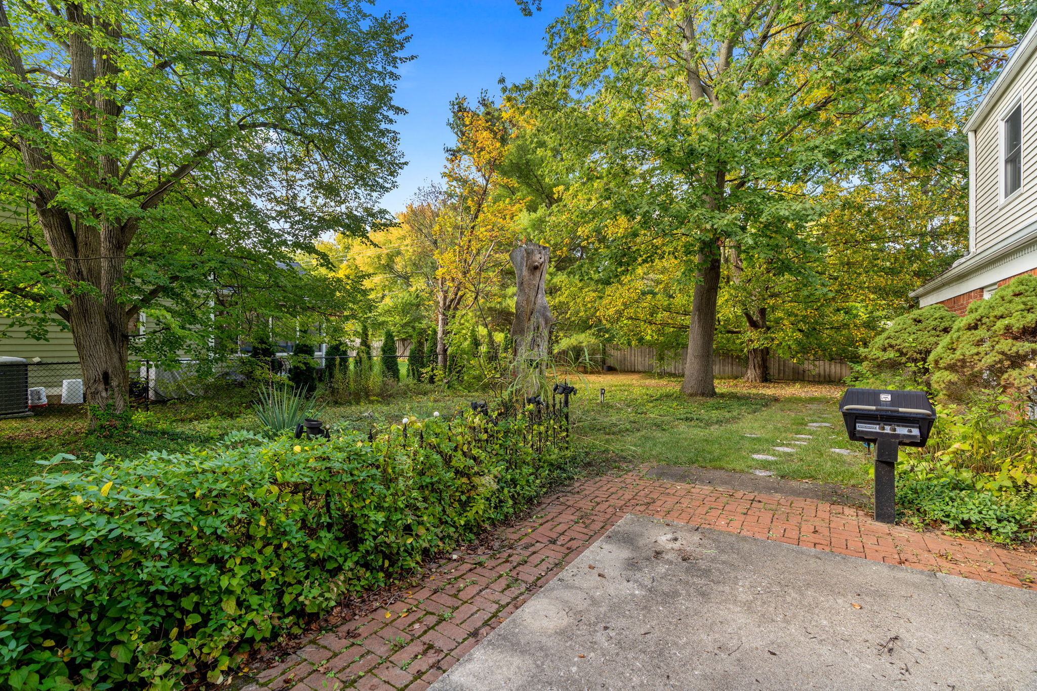 9040 Wickham Road Indianapolis, IN 46260 - Photo 41 of 47 Gallery Image 41