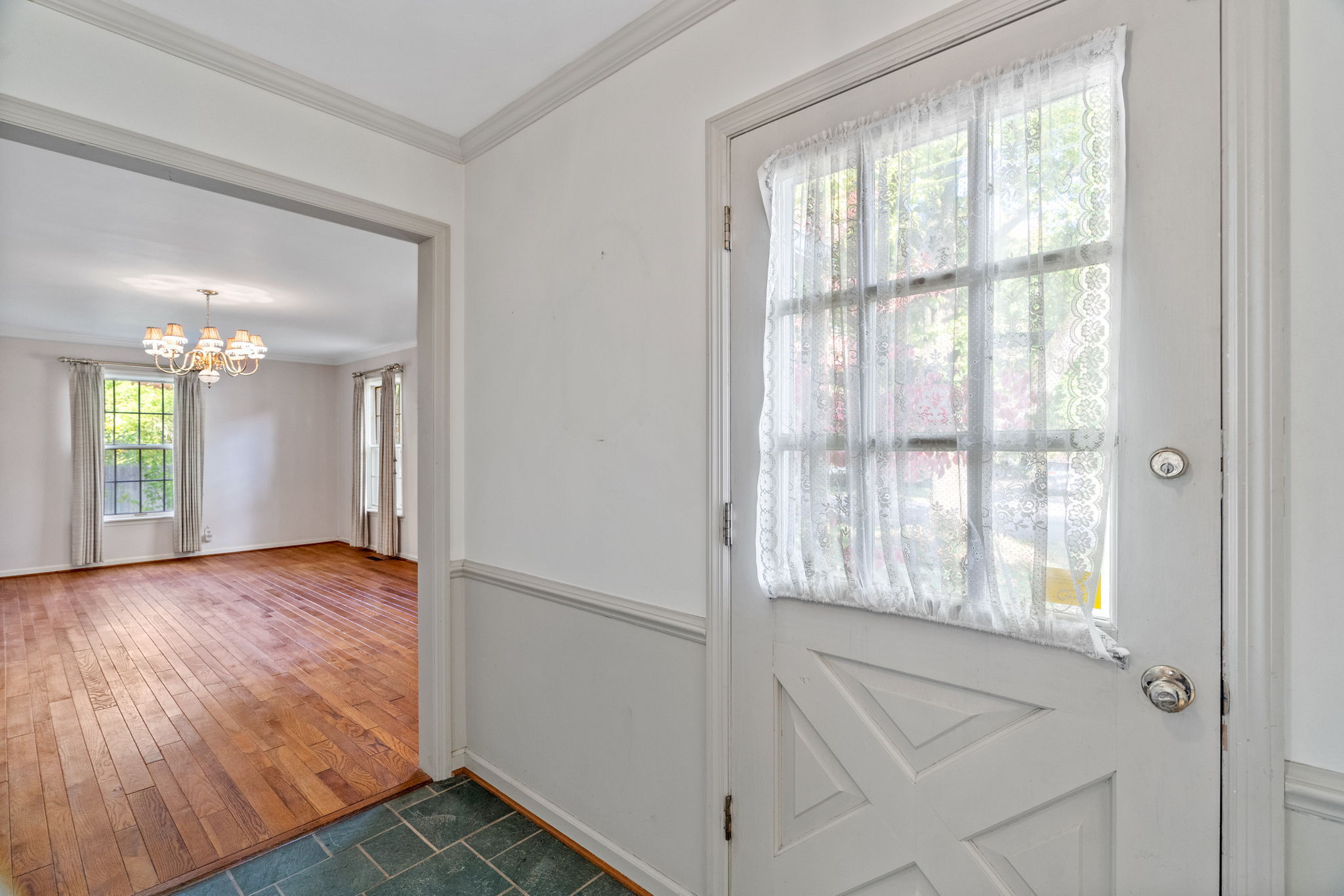 9040 Wickham Road Indianapolis, IN 46260 - Photo 5 of 47 Gallery Image 5