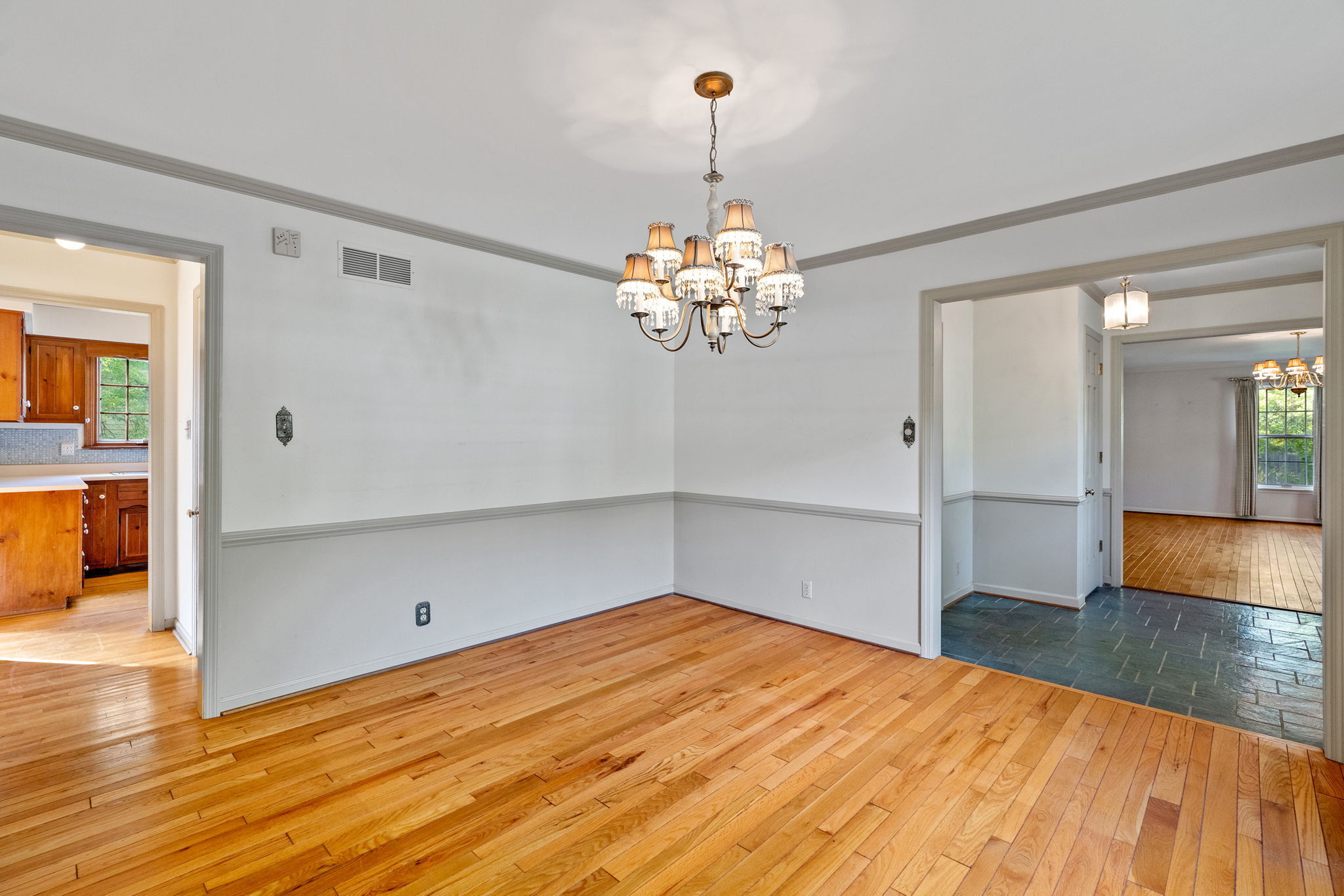 9040 Wickham Road Indianapolis, IN 46260 - Photo 10 of 47 Gallery Image 10