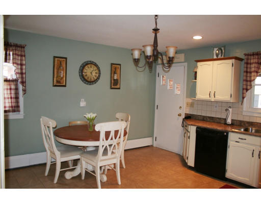 235 Atwater Road Springfield, MA 01107 - Photo 6 of 17 Gallery Image 6