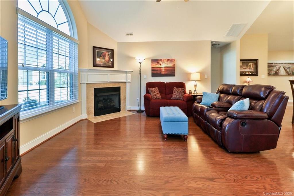 5215 Prosperity Ridge Road Charlotte, NC 28269 - Photo 5 of 23 Gallery Image 5