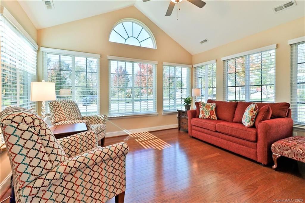 5215 Prosperity Ridge Road Charlotte, NC 28269 - Photo 6 of 23 Gallery Image 6