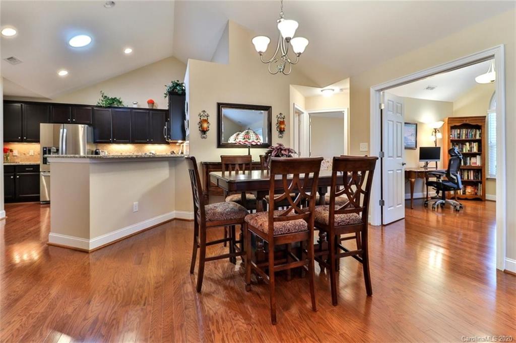 5215 Prosperity Ridge Road Charlotte, NC 28269 - Photo 10 of 23 Gallery Image 10