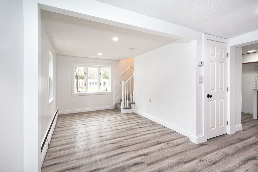 27 South Shore Road Holbrook, MA 02343 - Photo 19 of 37