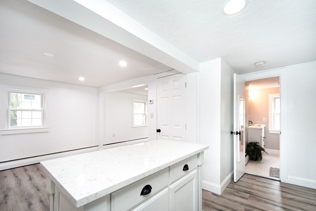 27 South Shore Road Holbrook, MA 02343 - Photo 8 of 37