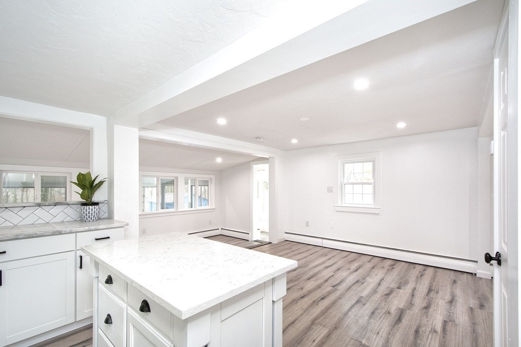 27 South Shore Road Holbrook, MA 02343 - Photo 9 of 37