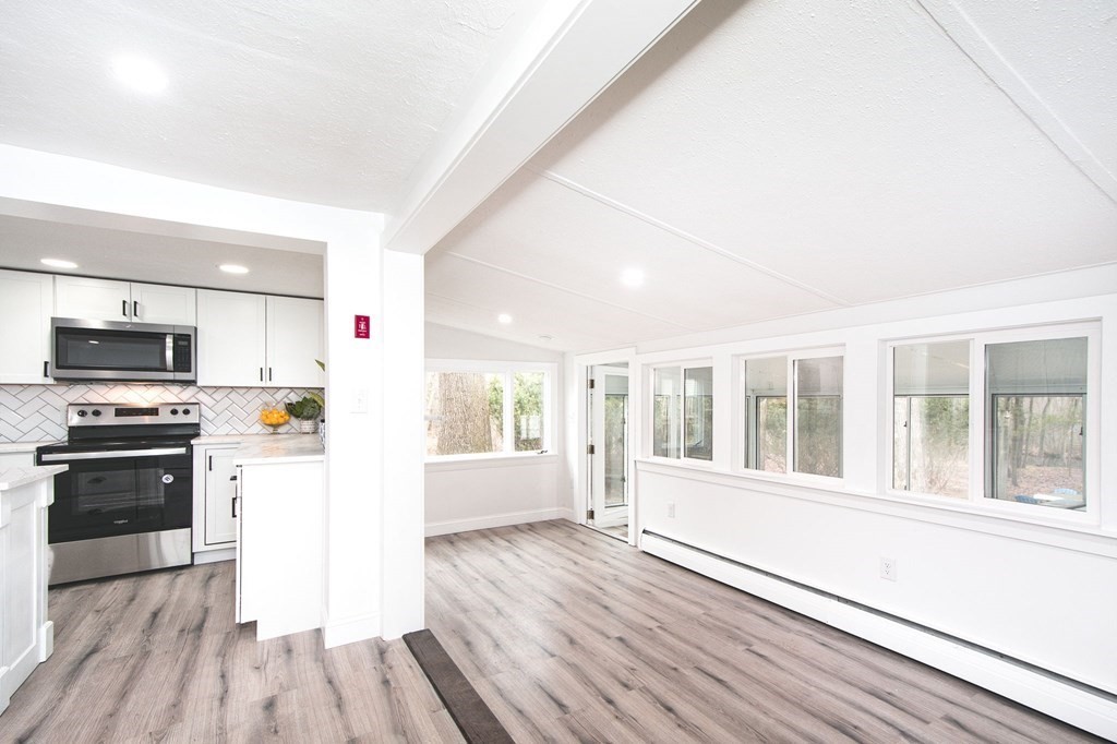 27 South Shore Road Holbrook, MA 02343 - Photo 10 of 37
