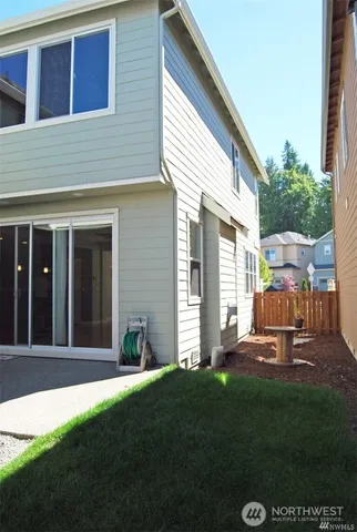 $4,000 | 1596 Northeast Falls Drive, Issaquah, WA 98029