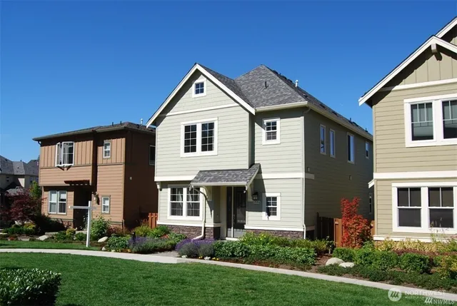 $4,000 | 1596 Northeast Falls Drive, Issaquah, WA 98029