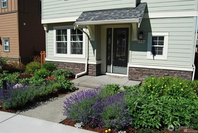 $4,000 | 1596 Northeast Falls Drive, Issaquah, WA 98029