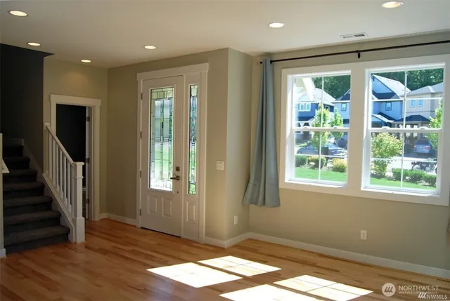 $4,000 | 1596 Northeast Falls Drive, Issaquah, WA 98029