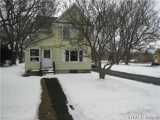 6285 Fremont Road Manlius, NY 13057 - Photo 1 of 1 Exterior Front
