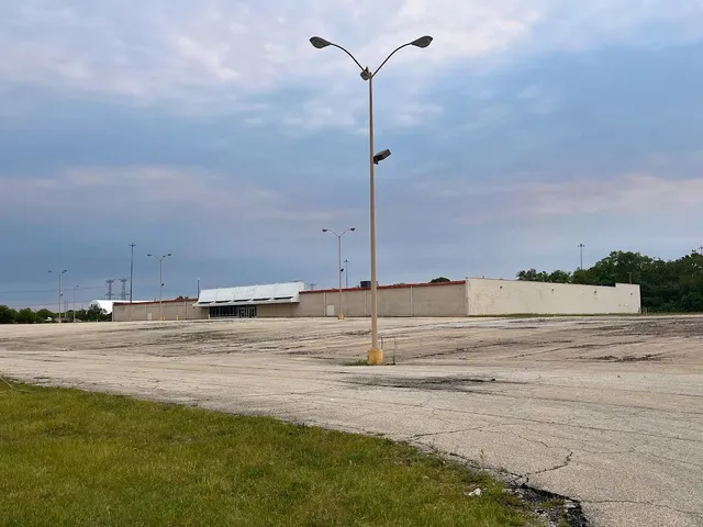 $12,500,000 | 1500 West Lincoln Highway, New Lenox, IL 60451