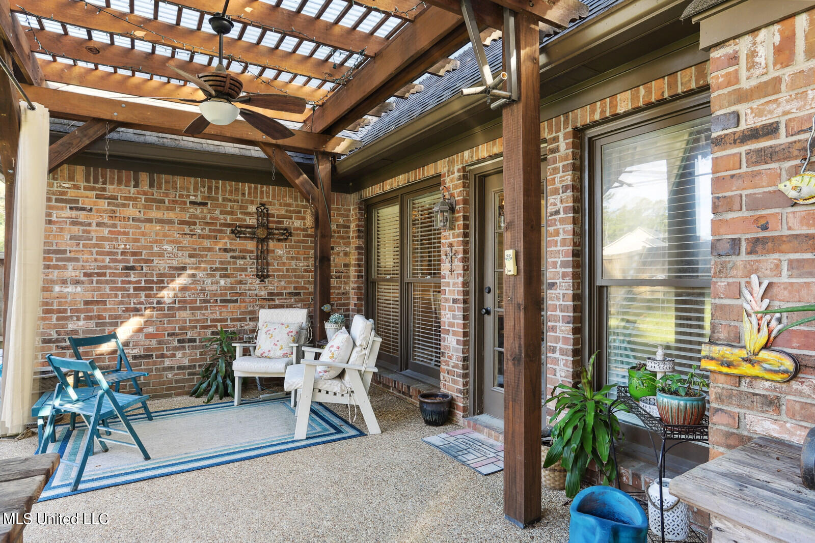 135 Pine Ridge Circle Brandon, MS 39047 - Photo 17 of 20 .