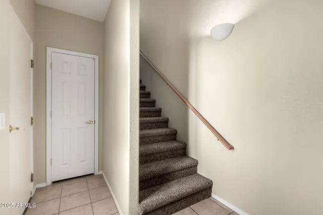 a view of entryway and hall