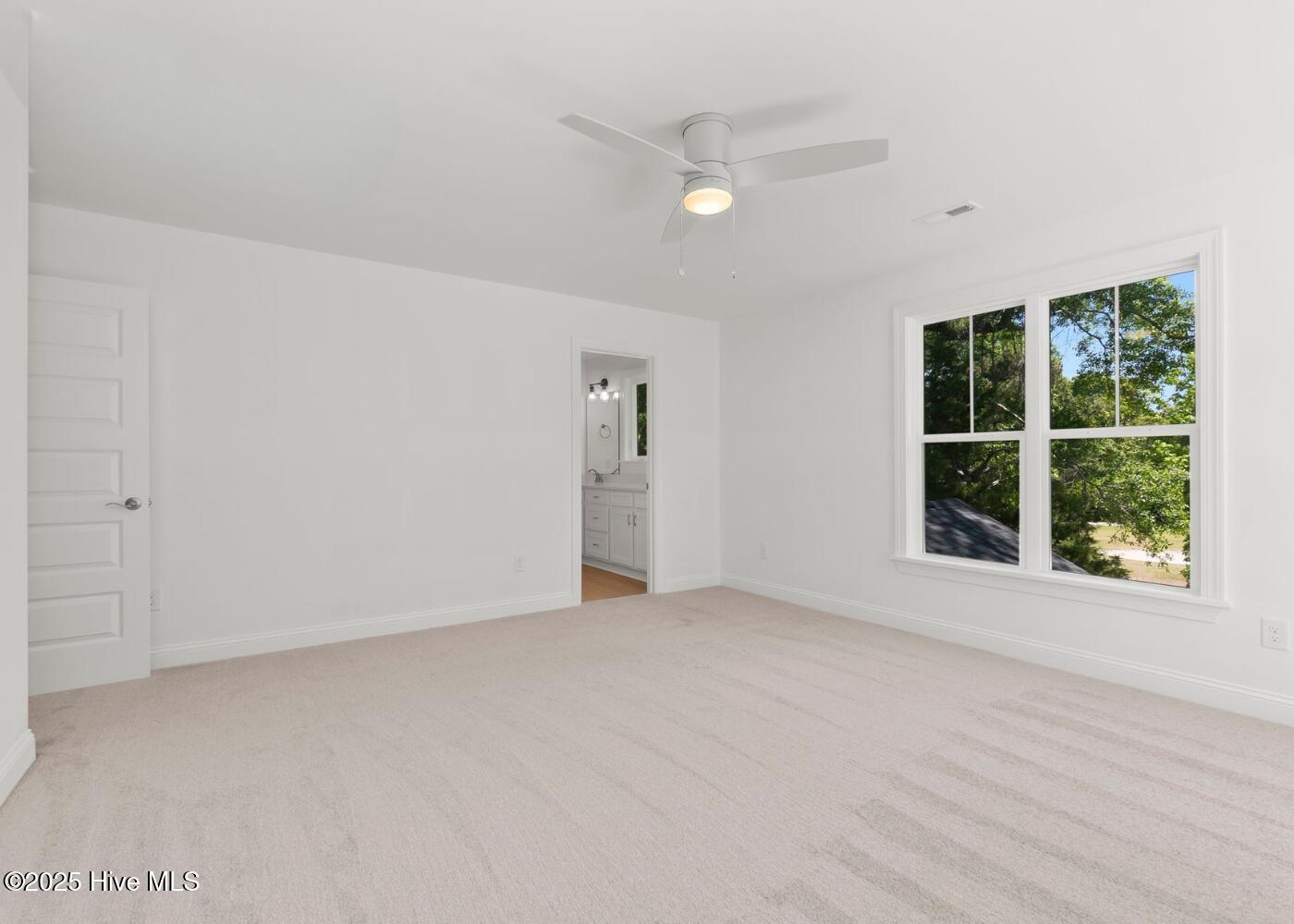 341 McCabe Road Morehead City, NC 28557 - Photo 14 of 38 Primary Suite