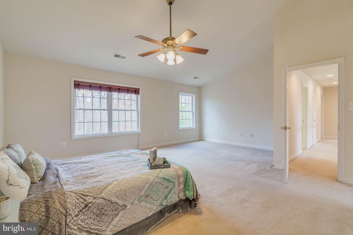 14420 Crawleys Dam Road Goldvein, VA 22720 - Photo 22 of 29 Sitting area in master bedroom