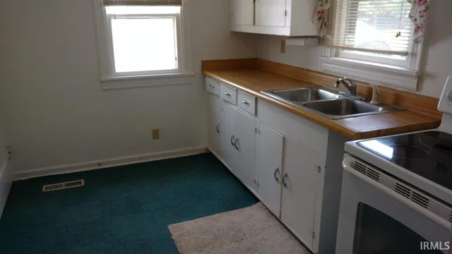 $97,500 | 3416 West Riverside Avenue, Muncie, IN 47304