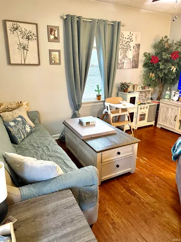 $97,500 | 3416 West Riverside Avenue, Muncie, IN 47304