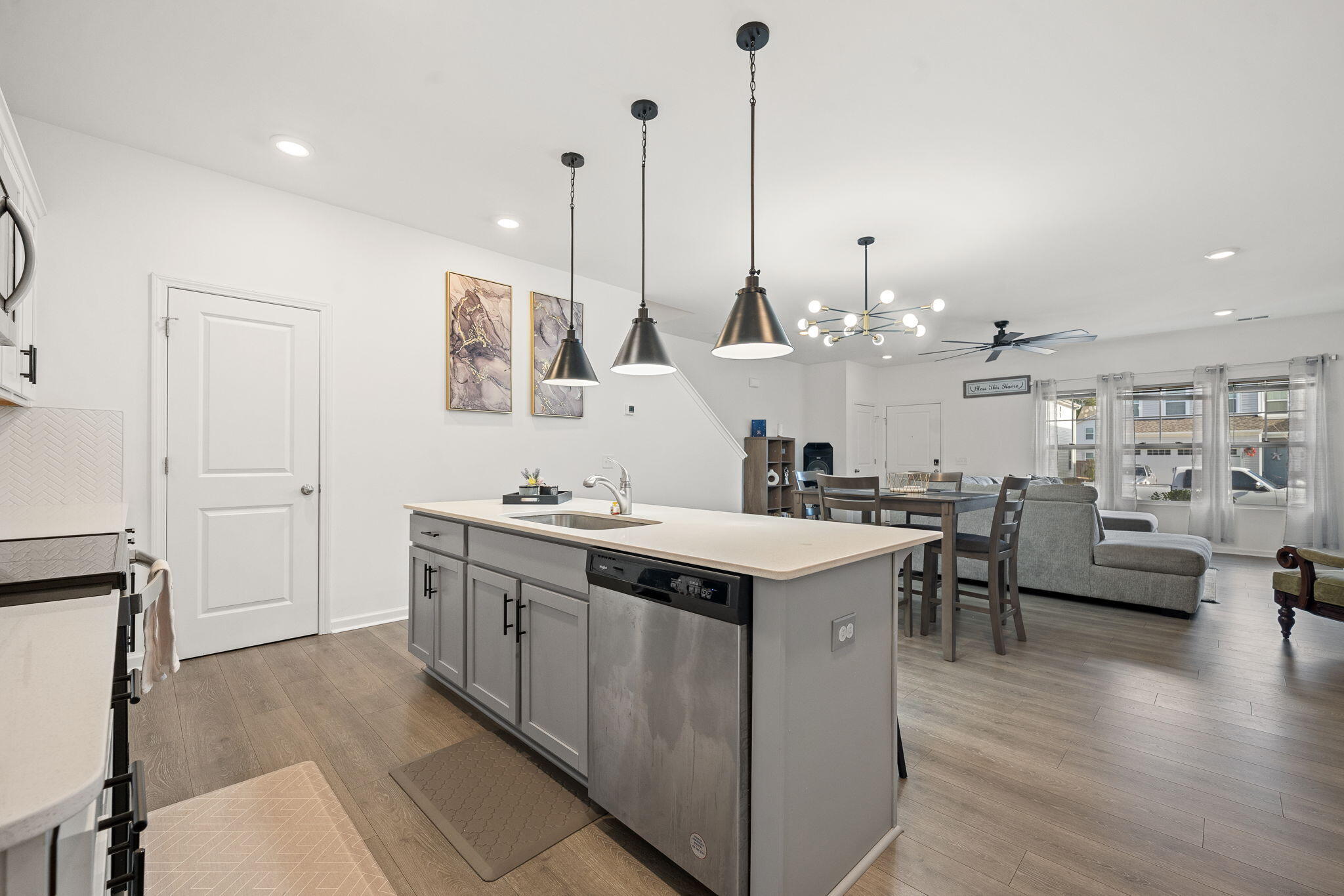 328 Surfbird Road Summerville, SC 29486 - Photo 11 of 22 11