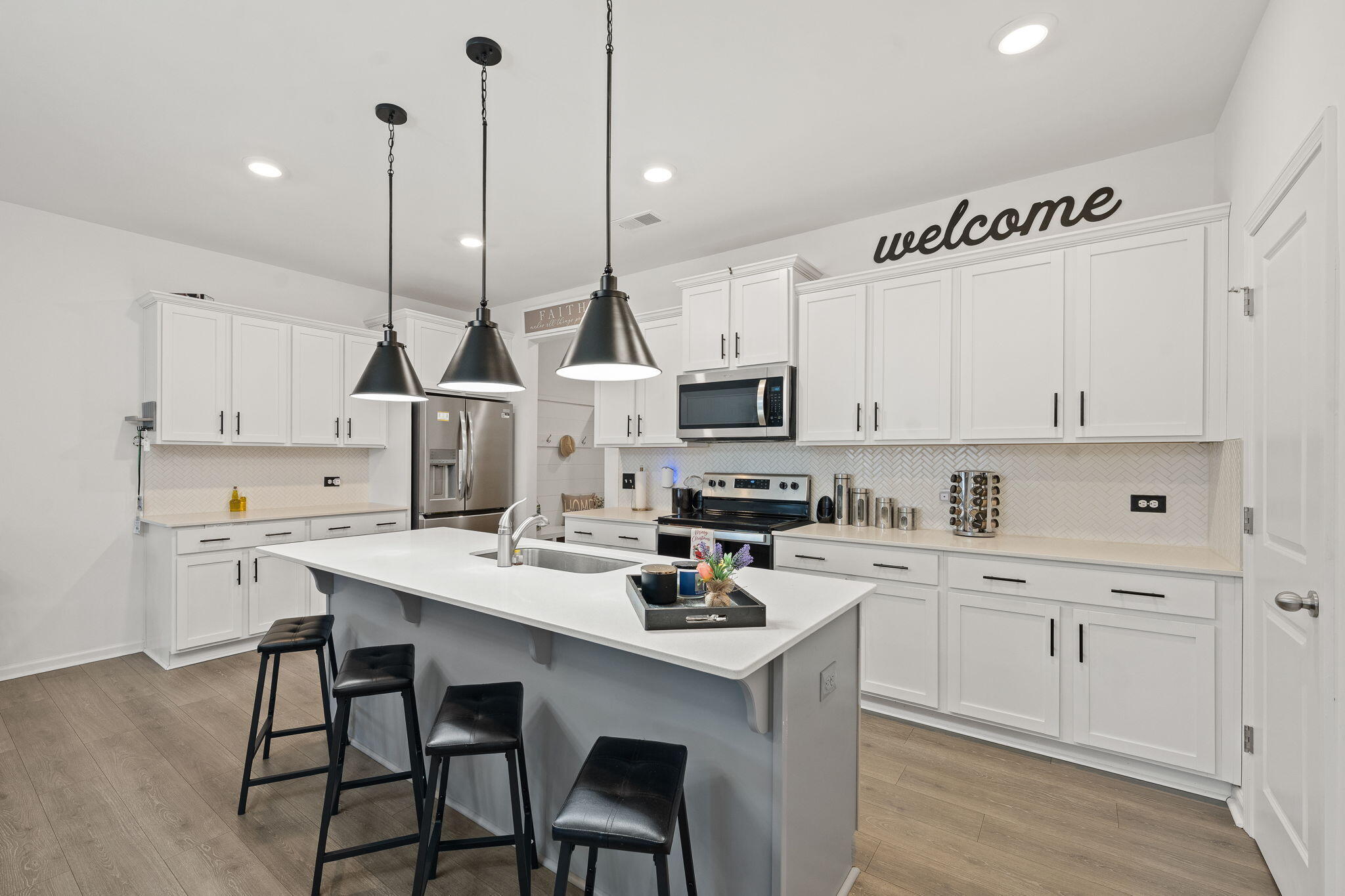 328 Surfbird Road Summerville, SC 29486 - Photo 9 of 22 9