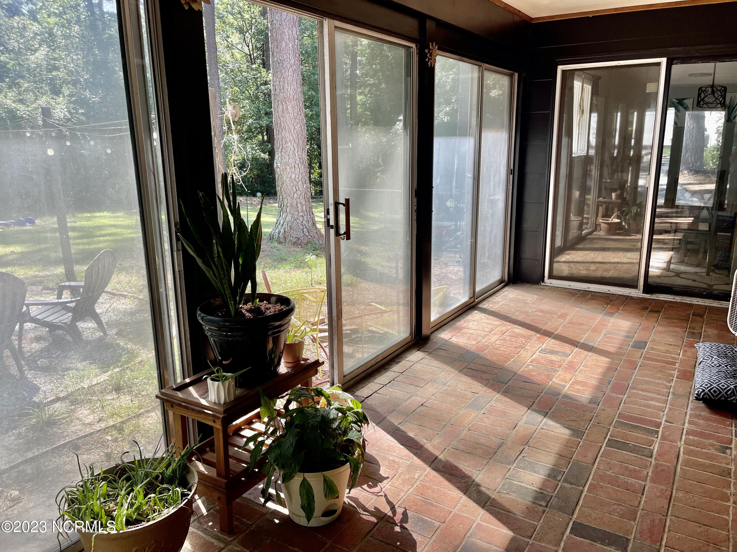 620 Stanley Avenue Rockingham, NC 28379 - Photo 26 of 74 Sunroom