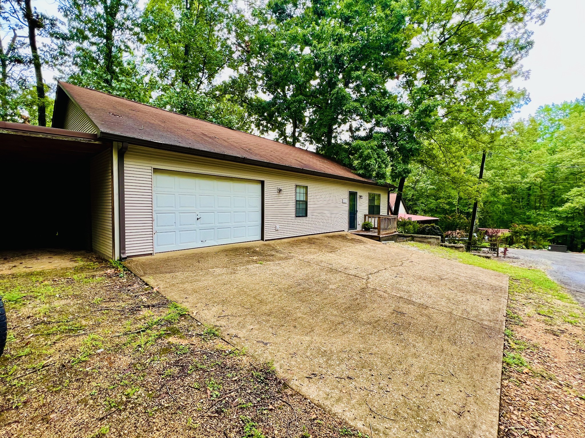 97 Rustling Oaks Lane Springville, TN 38256 - Photo 2 of 21 Gallery Image 2