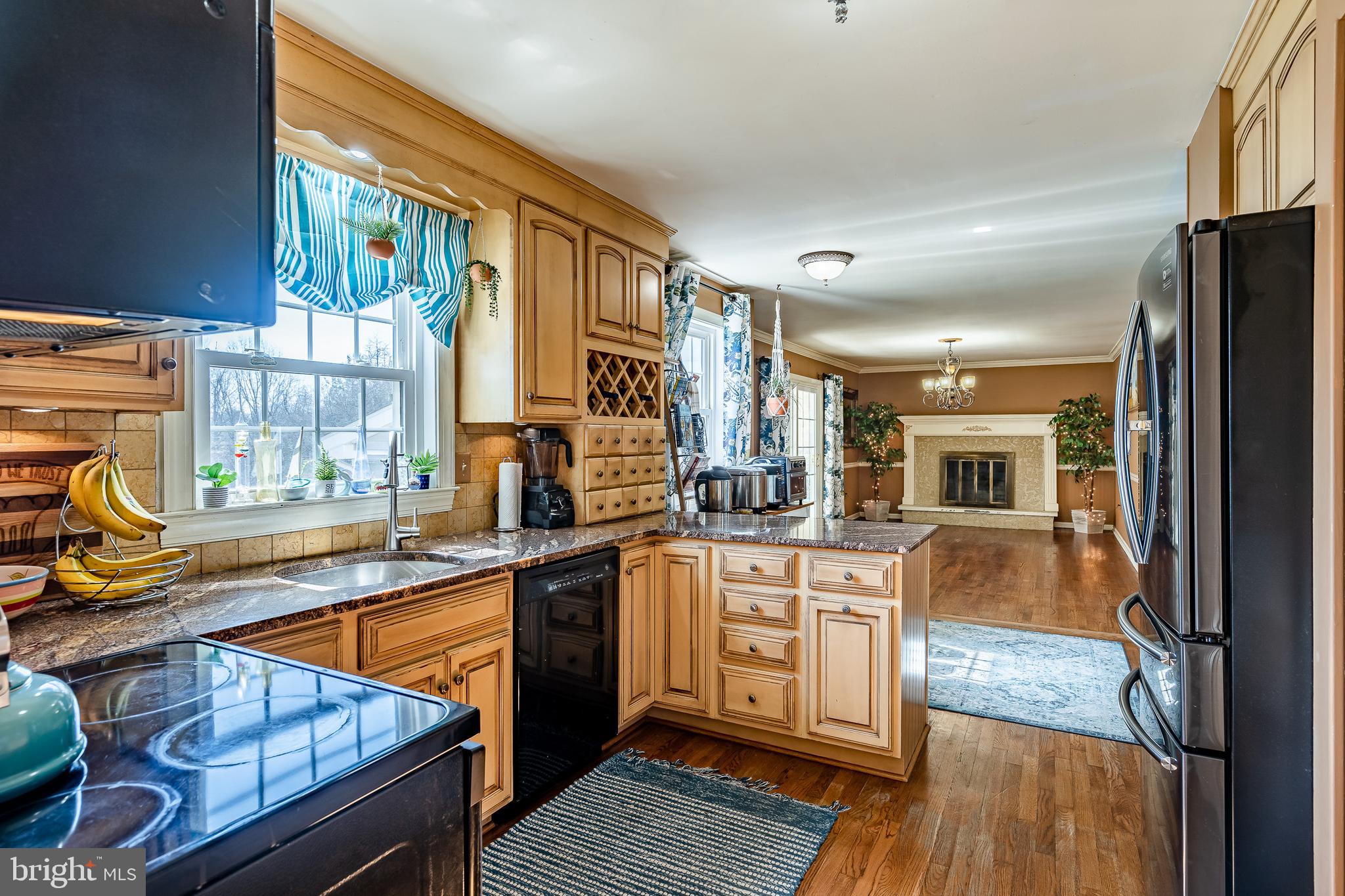 679 Hopewell Road Downingtown, PA 19335 - Photo 10 of 42 Kitchen