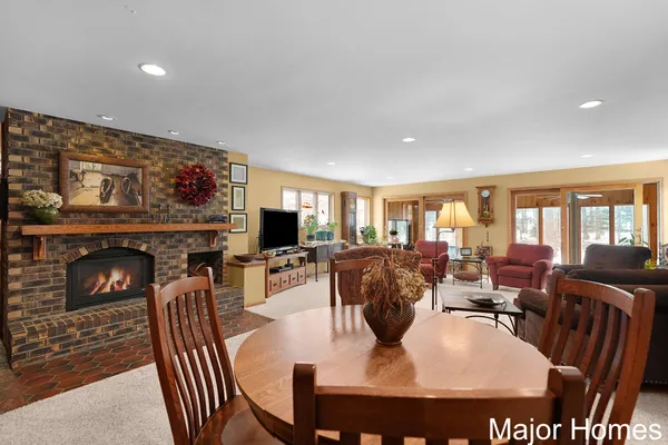 $440,000 | 3146 Pinedale Drive Southwest, Grandville, MI 49418