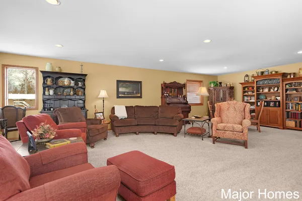 $440,000 | 3146 Pinedale Drive Southwest, Grandville, MI 49418