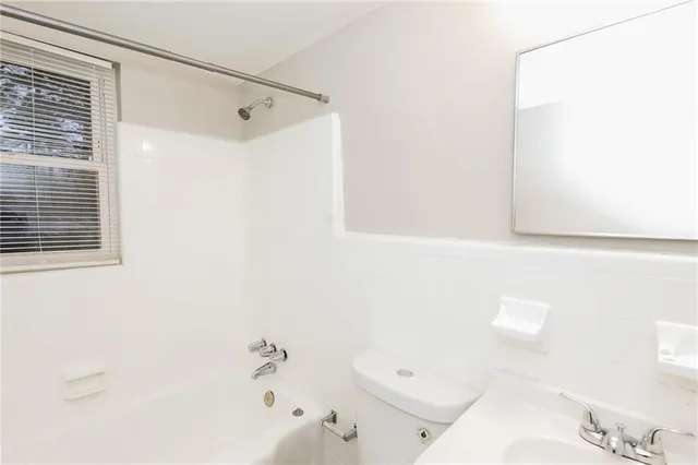 $950 | 2841 Belvedere Lane, Unit 9, Decatur, GA 30032