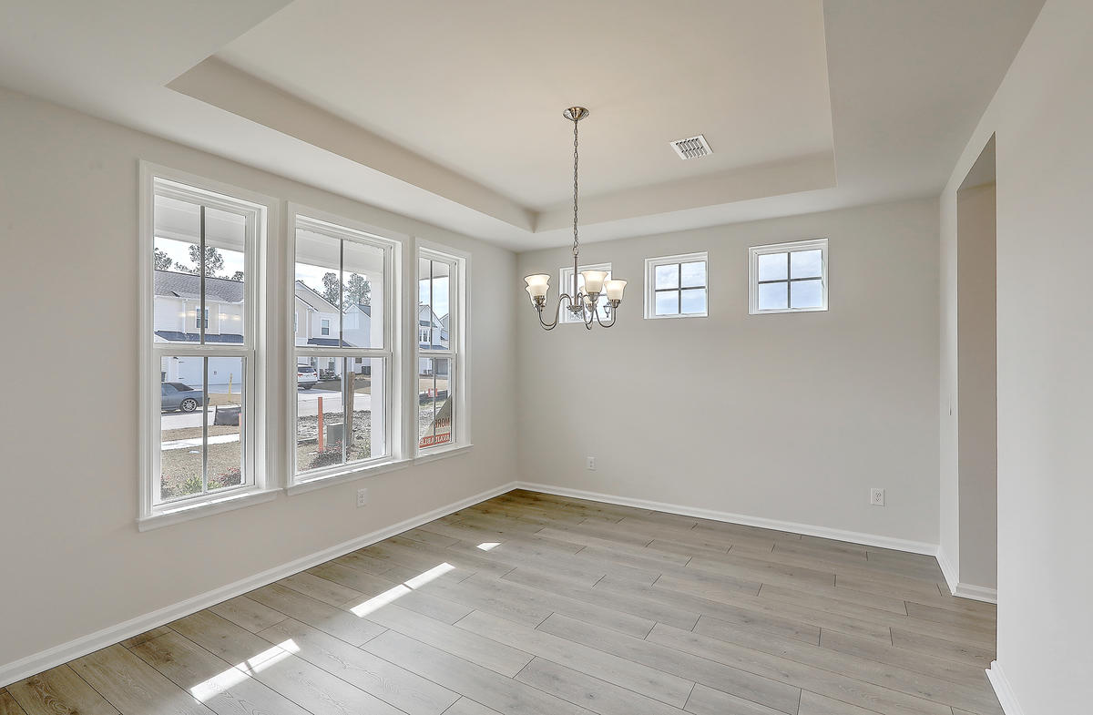 228 Bering Lane Summerville, SC 29486 - Photo 5 of 18 Dining Room