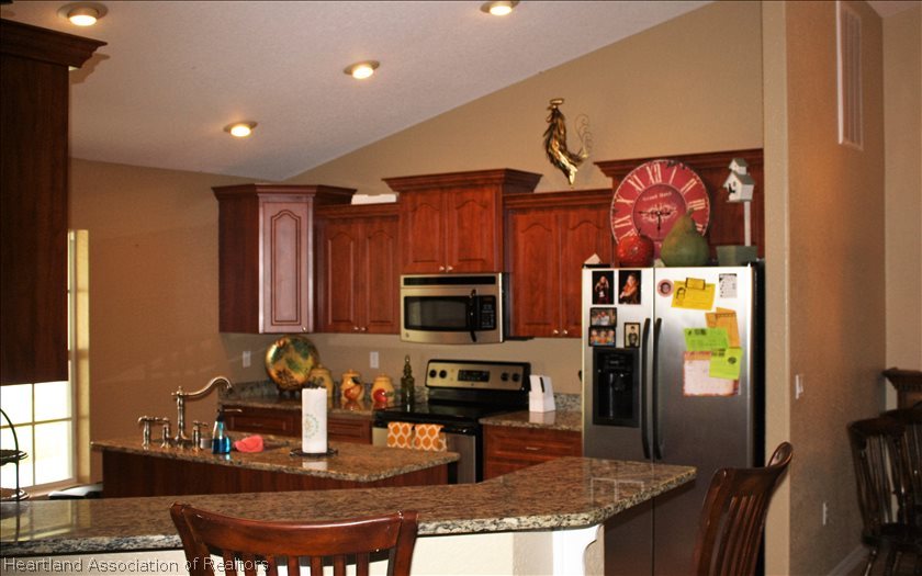132 Williams Road Lake Placid, FL 33852 - Photo 5 of 14 Gallery Image 5