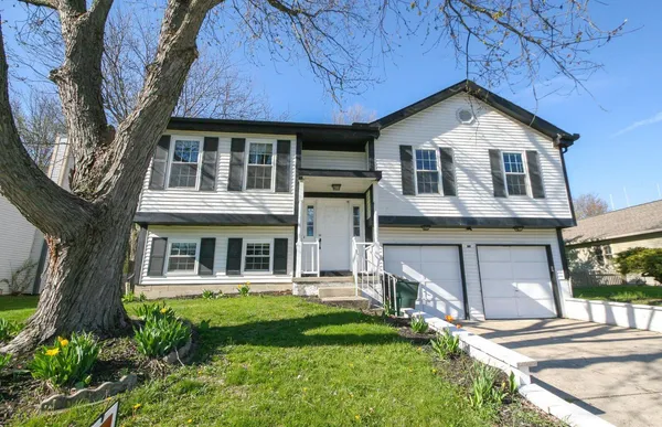 $2,499 | 1080 Arapaho Avenue, Columbus, OH 43085