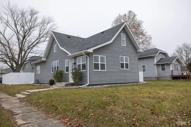 $249,900 | 1000 South B Street, Elwood, IN 46036
