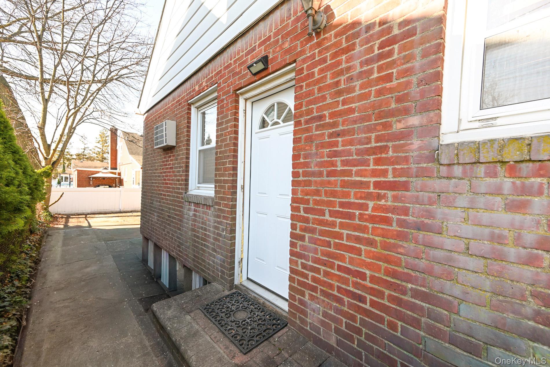 168 Hendrickson Avenue Valley Stream, NY 11580 - Photo 21 of 22