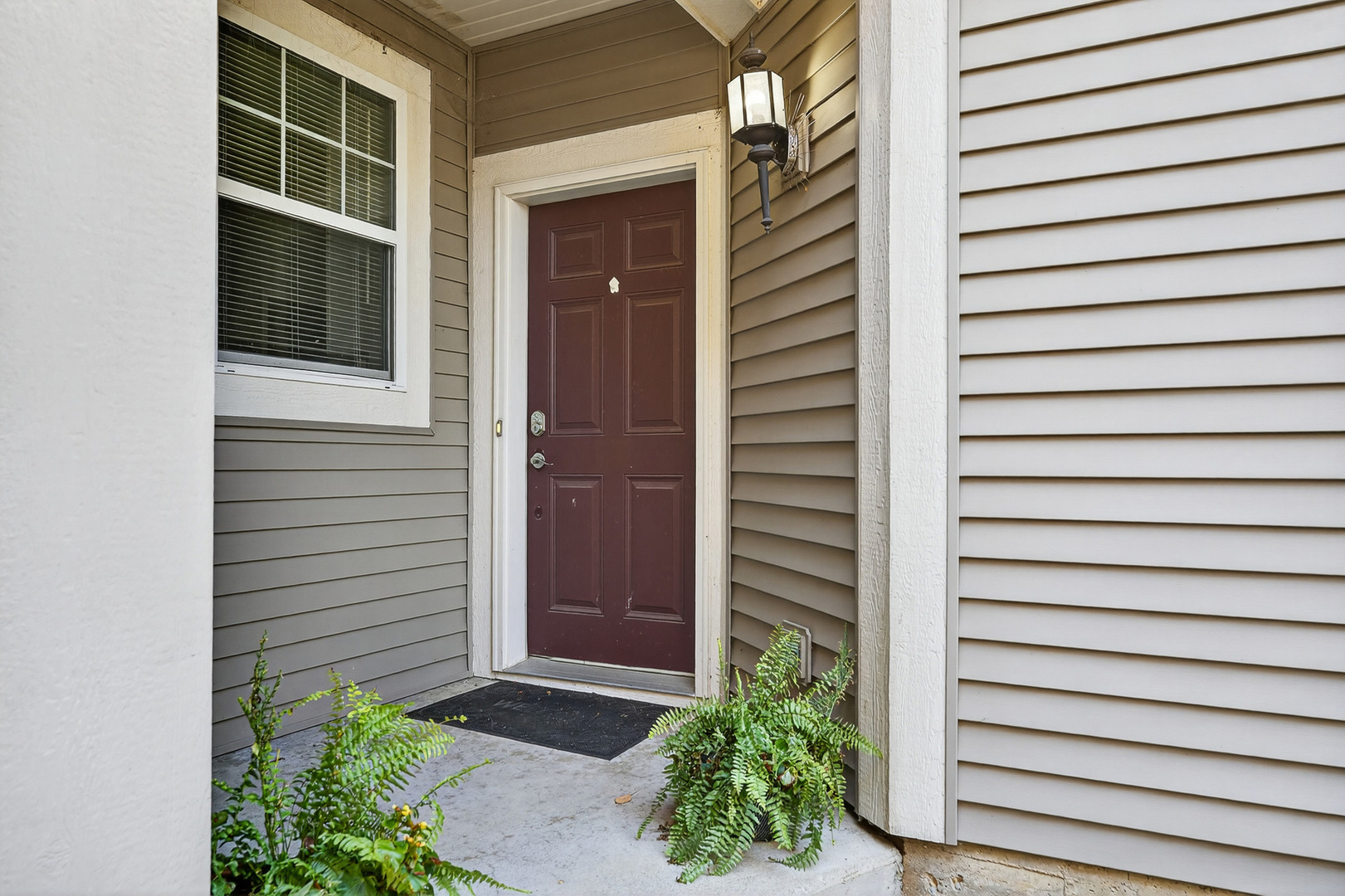 2870 Glacier Way, Unit B Wauconda, IL 60084 - Photo 3 of 35 a view of entryway
