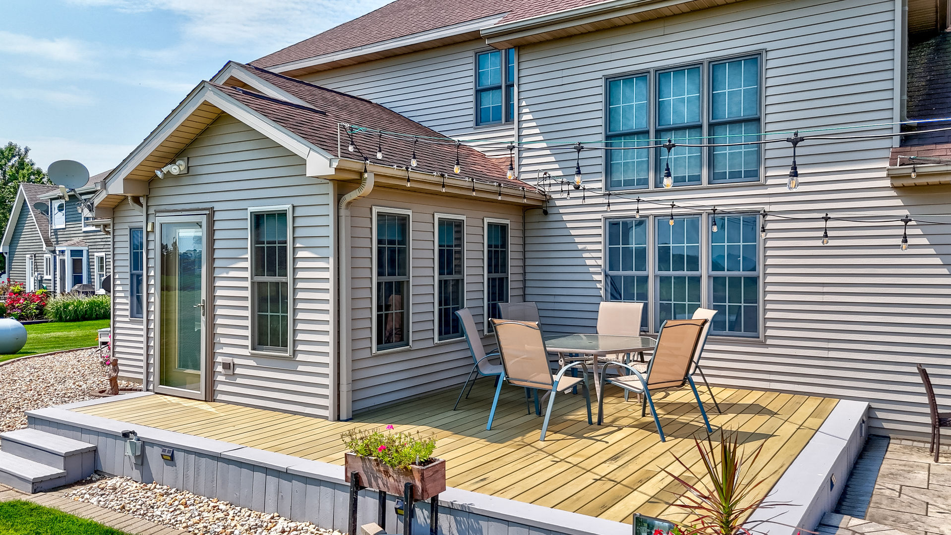 3622 East 1769th Road Ottawa, IL 61350 - Photo 36 of 42 a view of a house with a deck and furniture